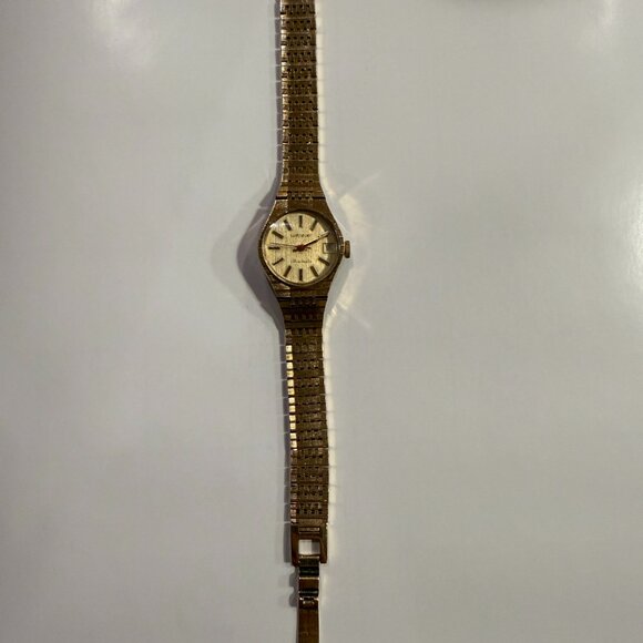 Wittnauer ladies watch main image 4